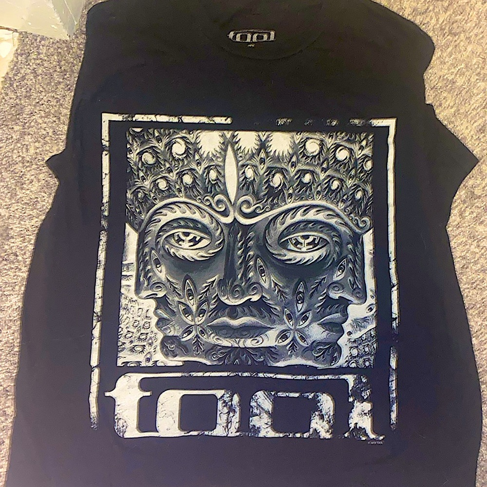 Cute & comfy t shirt 🖤💀🕸️🕷️